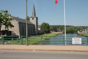 De Ourthe door Hotton