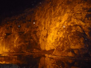 de fontein in Durbuy in de winter